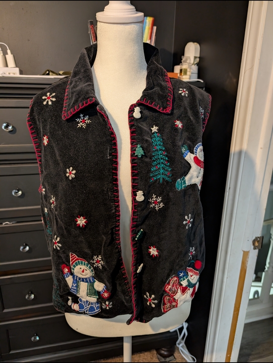 Tantrums Sweaters - Tantrums Black Holiday Embroidered Fleece Vest with Red Trim